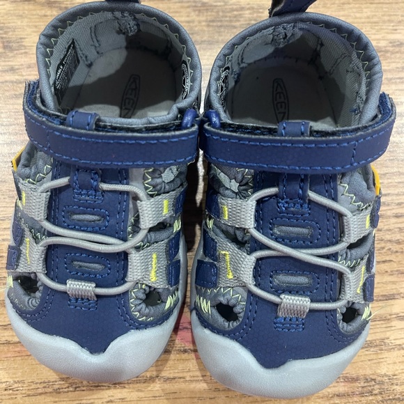 KEEN Unisex-Child Knotch Creek Casual Comfortable Sandals size 5 - Picture 7 of 12